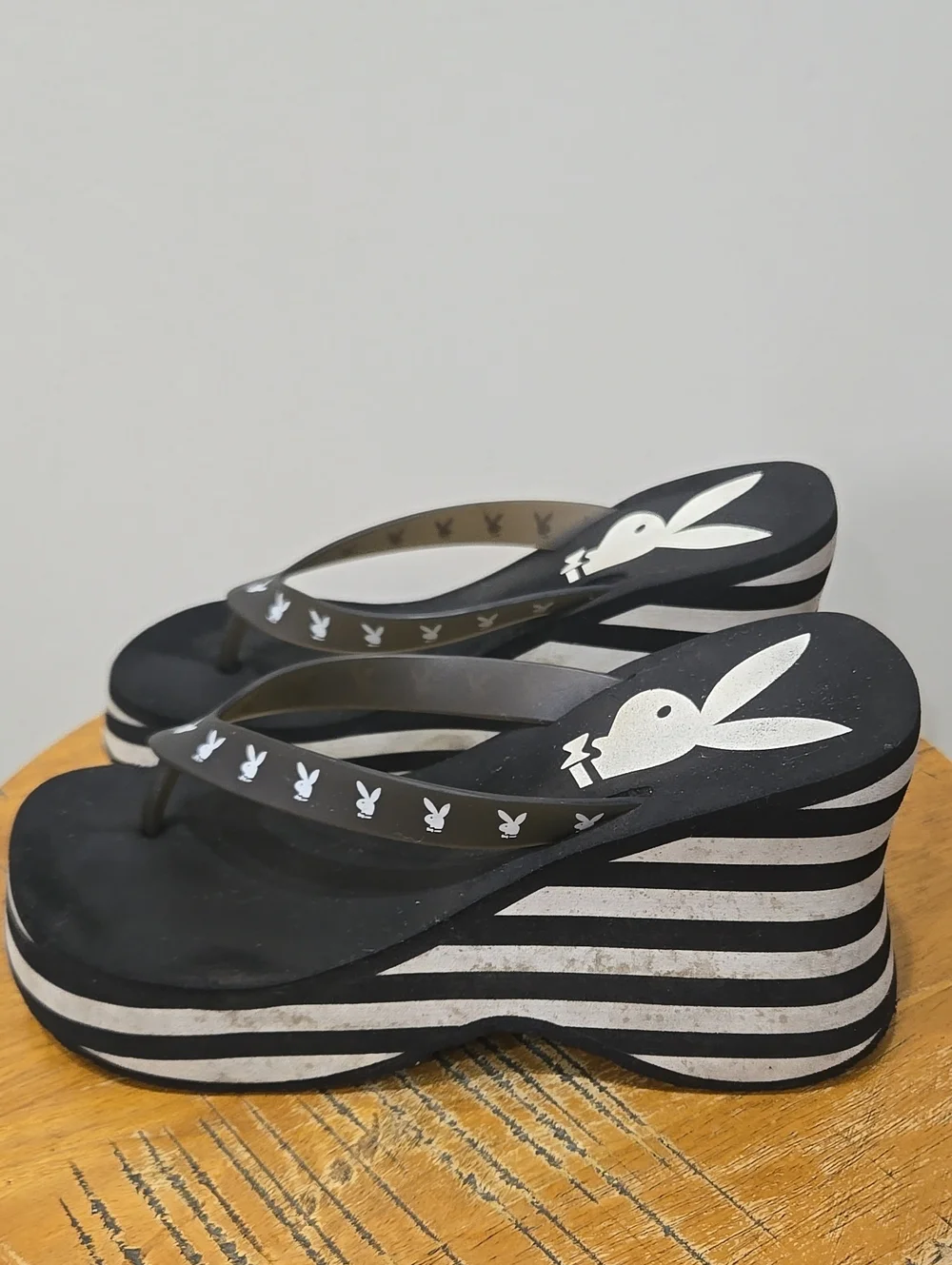 Vintage Y2K Playboy Platform Sandals Size 8
